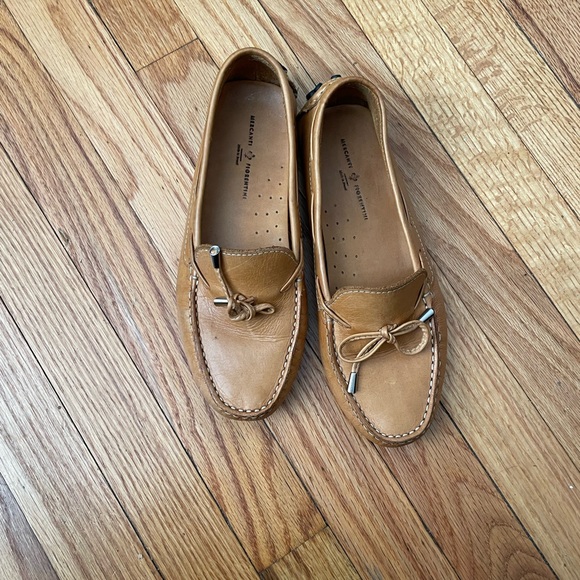 Vintage Leather Slip on Tomboy Masc Preppy Casual rubber outsole Moccasins Work - Picture 2 of 9